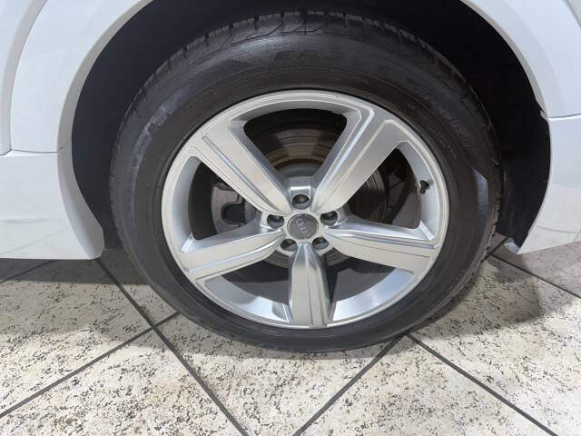 2019 Audi e-tron quattro Premium Plus