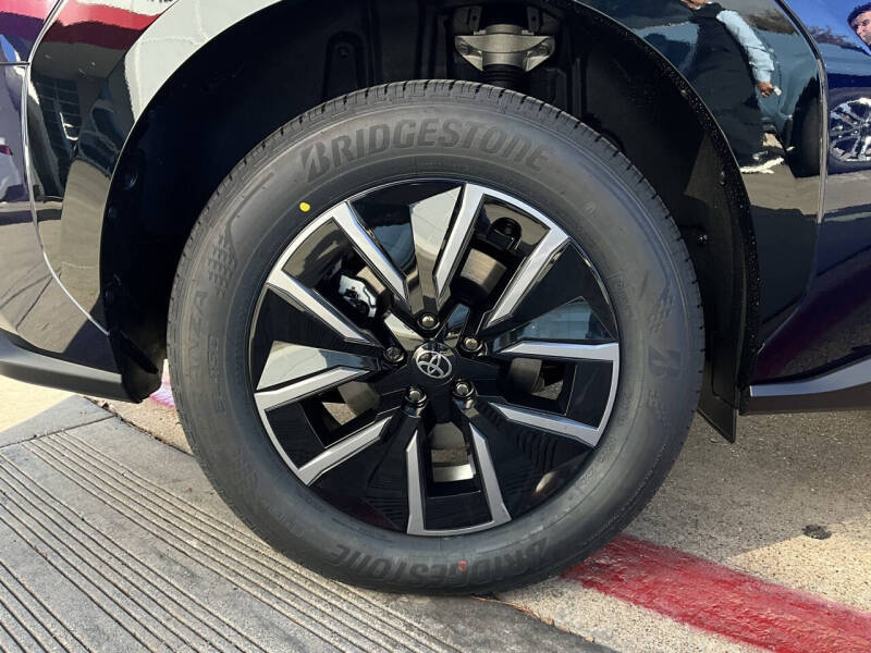 2026 Toyota bZ XLE Plus