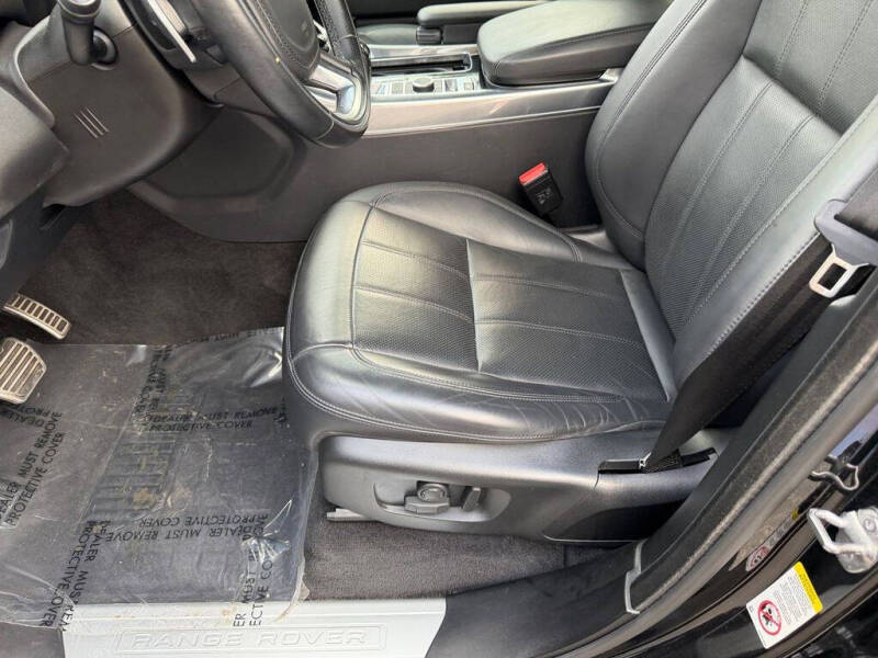 2022 Land Rover Range Rover Sport HSE Silver Edition