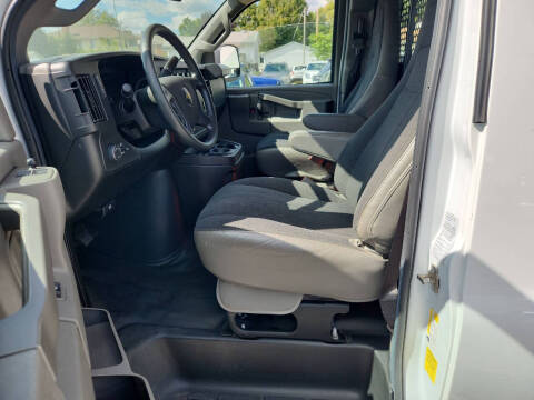 2022 Chevrolet Express 2500