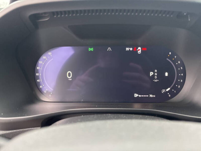 2026 Volvo XC40 B5 Ultra Black Edition