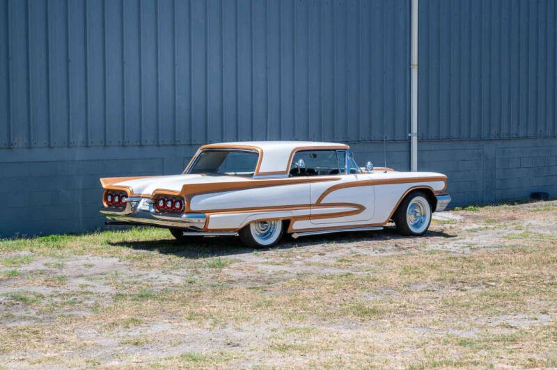 1960 Ford Thunderbird