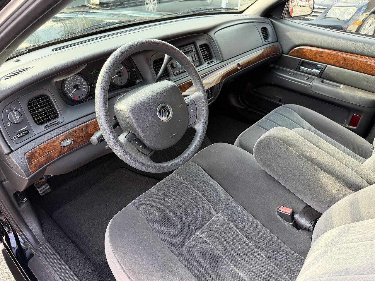 2008 Mercury Grand Marquis 6