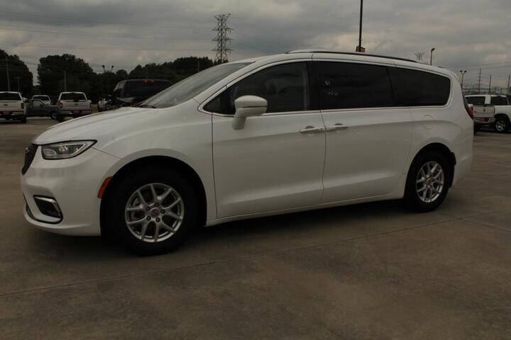 Black 2021 Chrysler Pacifica Touring L Touring L 4dr Mini-Van 2