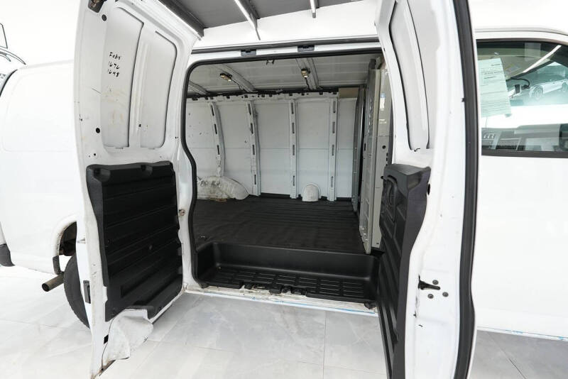 2020 Chevrolet Express 2500