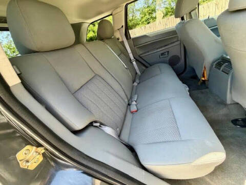 2005 Jeep Grand Cherokee Laredo