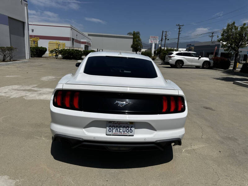 2020 Ford Mustang EcoBoost