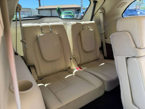 2017 Lincoln MKT Elite