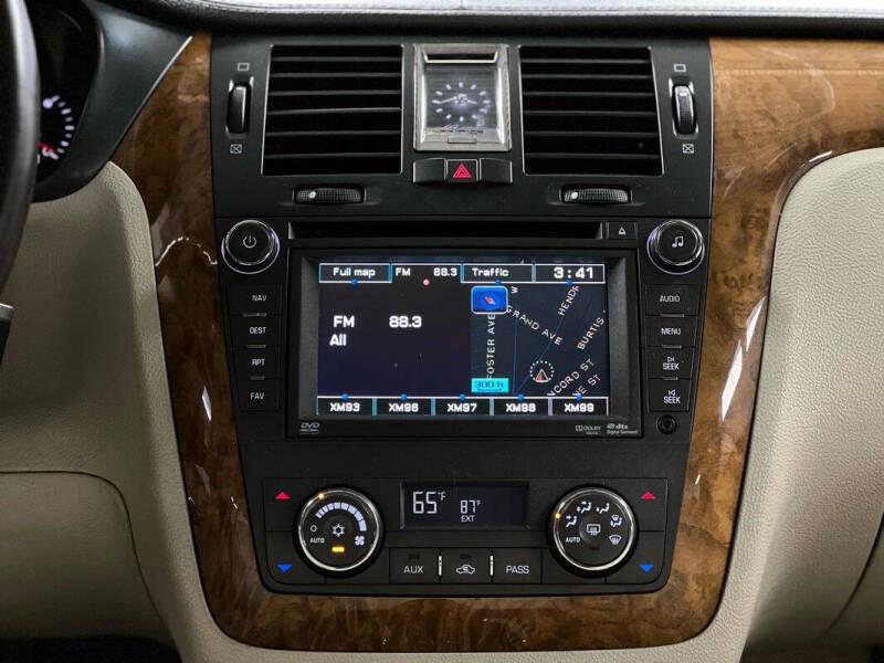 2011 Cadillac DTS Platinum Collection