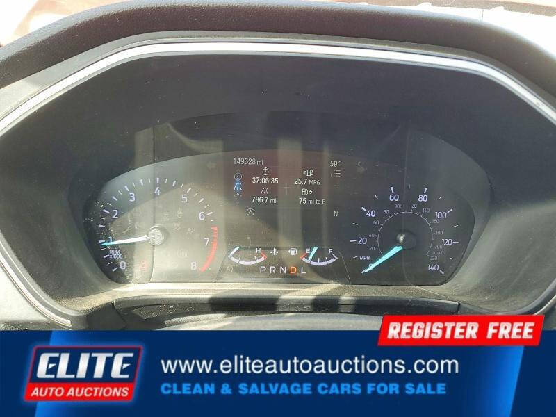 2020 Ford Escape SE