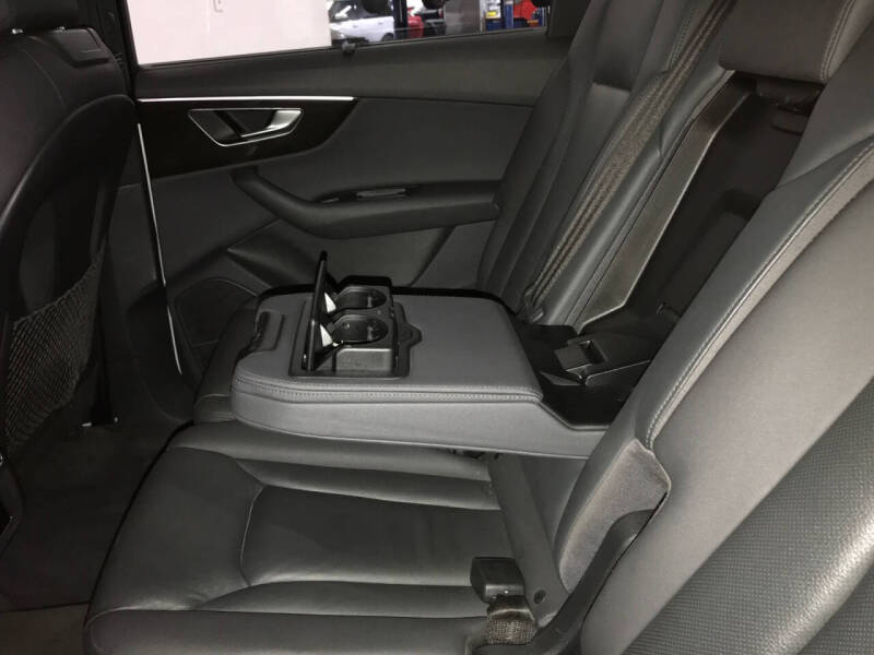 2022 Audi Q7 quattro Premium Plus 45 TFSI