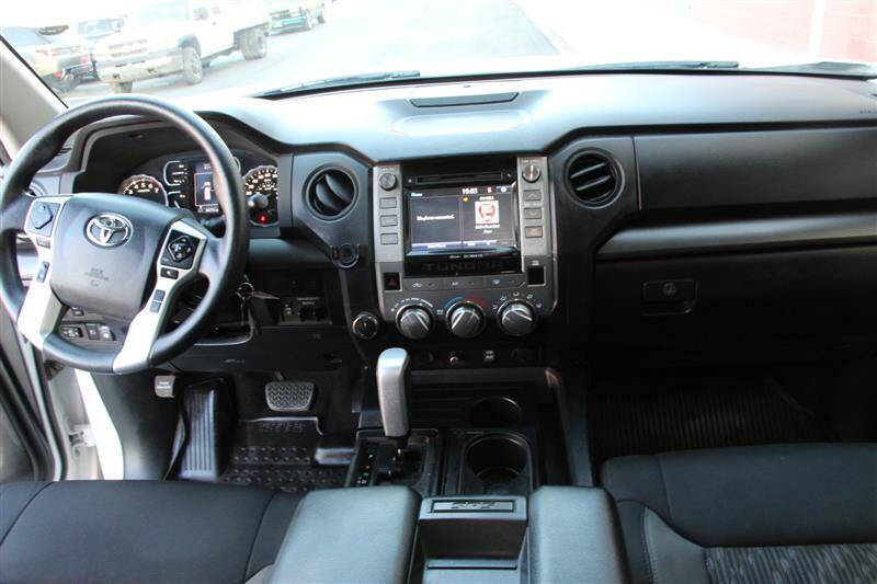 2018 Toyota Tundra SR5