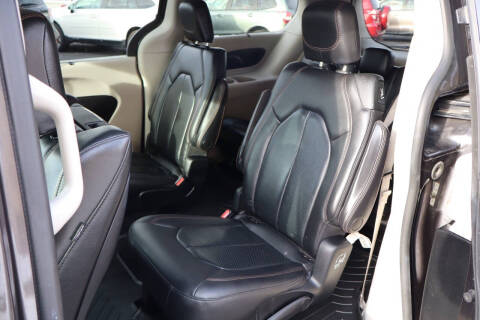 2019 Chrysler Pacifica Touring L Plus