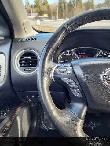 2019 Nissan Pathfinder S