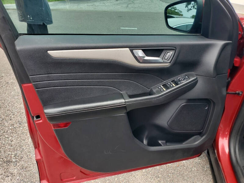 2021 Ford Escape SEL