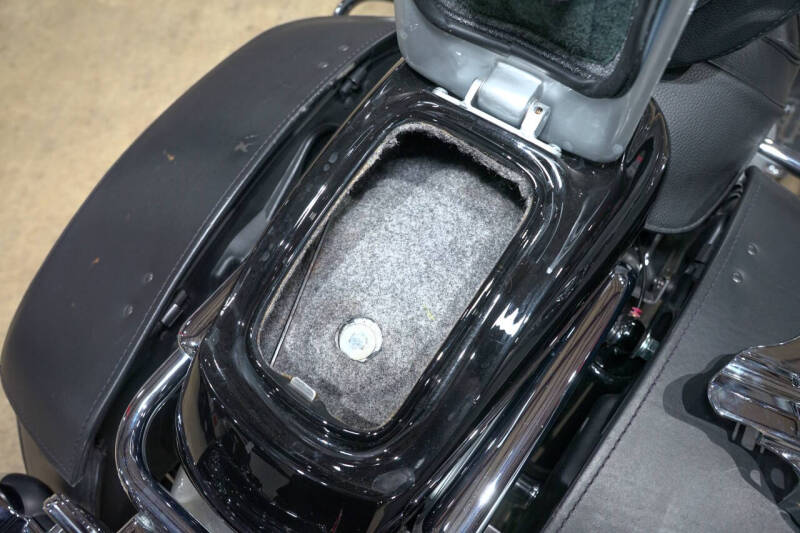 2003 Harley-Davidson FLH