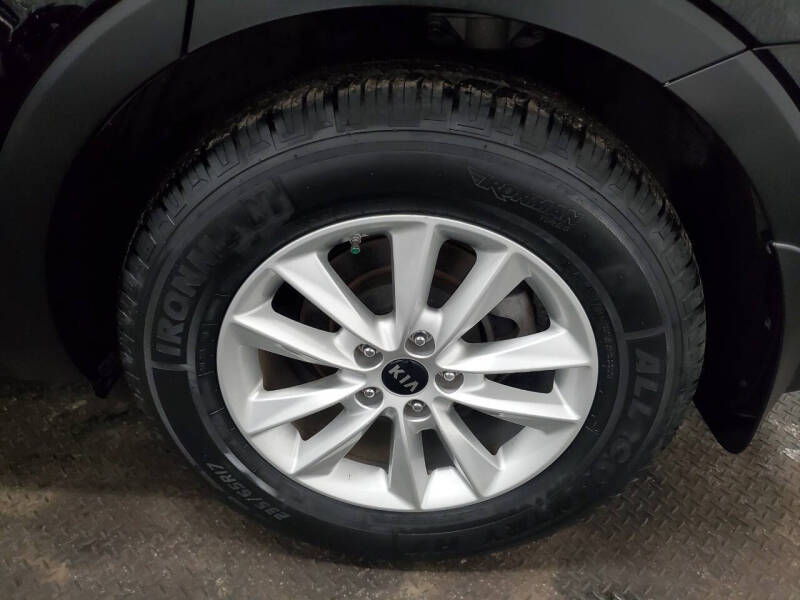2019 Kia Sorento LX