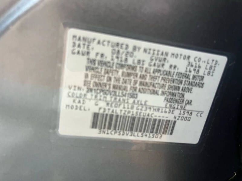 2020 Nissan Kicks SR