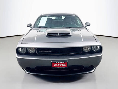 2011 Dodge Challenger SE