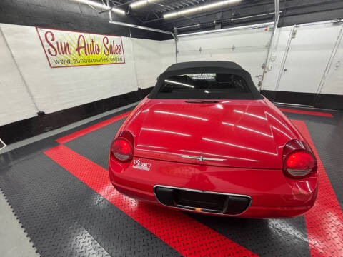 2002 Ford Thunderbird Deluxe