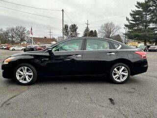 2013 Nissan Altima for sale at Home Street Auto Sales in Mishawaka IN