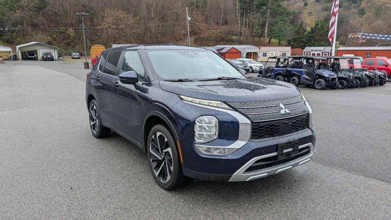 2024 Mitsubishi Outlander SE