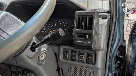 1995 Mitsubishi Delica