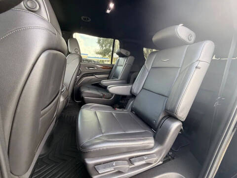 2022 Cadillac Escalade ESV Luxury