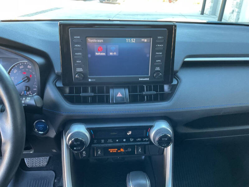 2022 Toyota RAV4 Hybrid SE