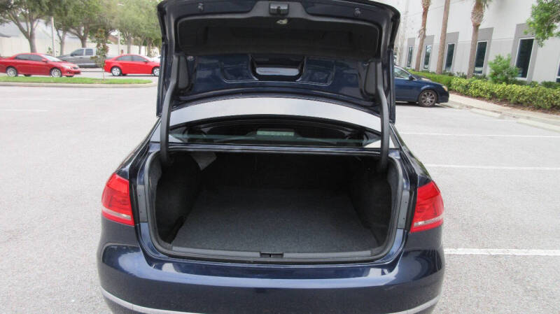 2015 Volkswagen Passat 1.8T SE