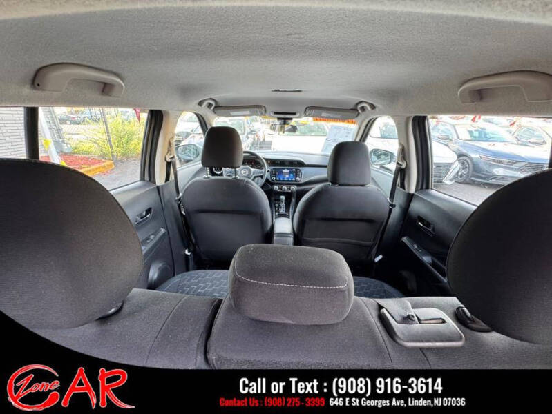 2023 Nissan Kicks SV