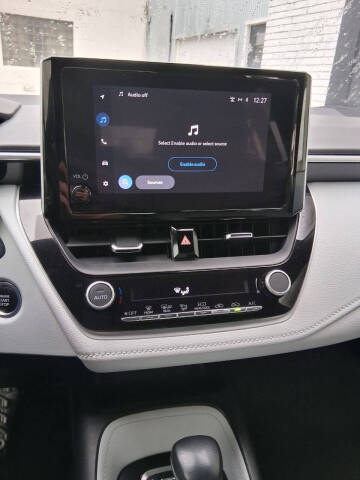 2023 Toyota Corolla Hatchback SE