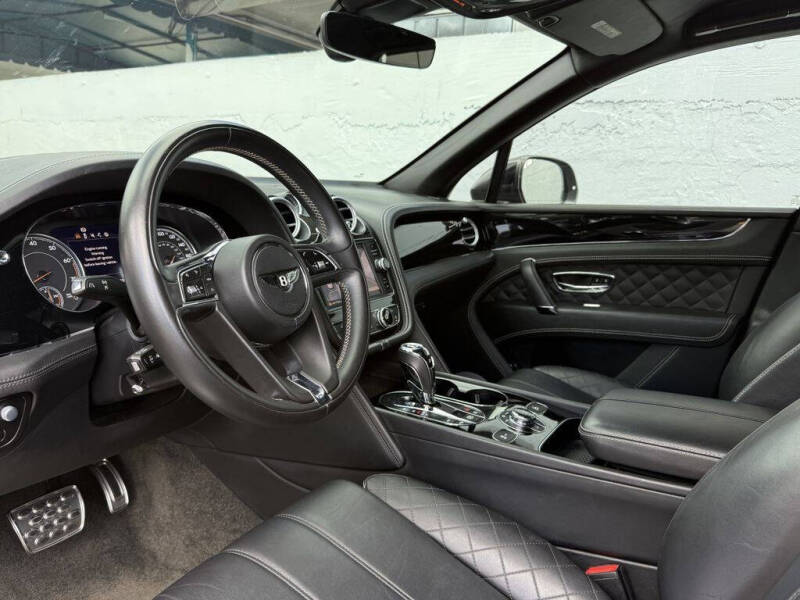 2018 Bentley Bentayga W12 Signature Edition