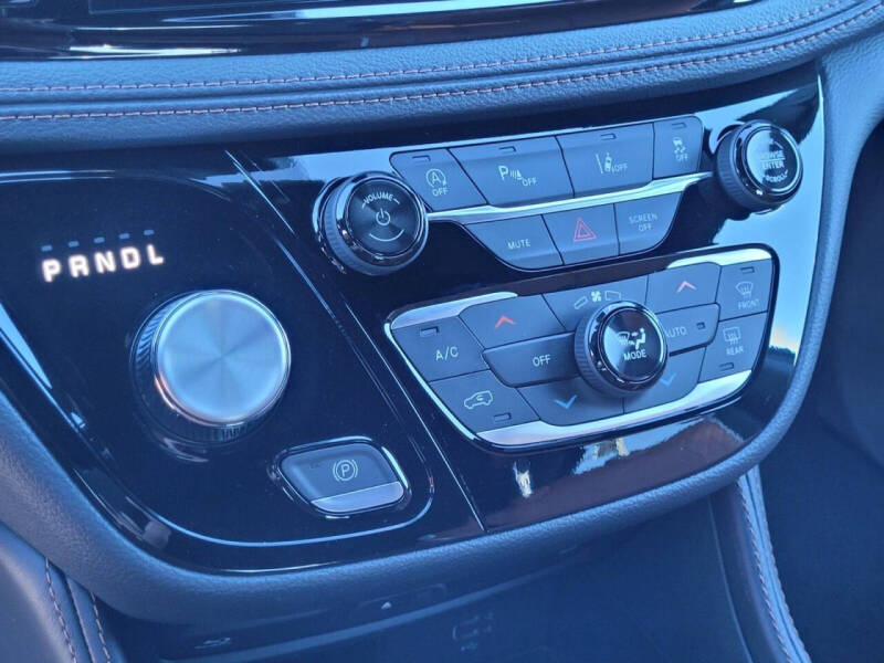 2026 Chrysler Pacifica Pinnacle