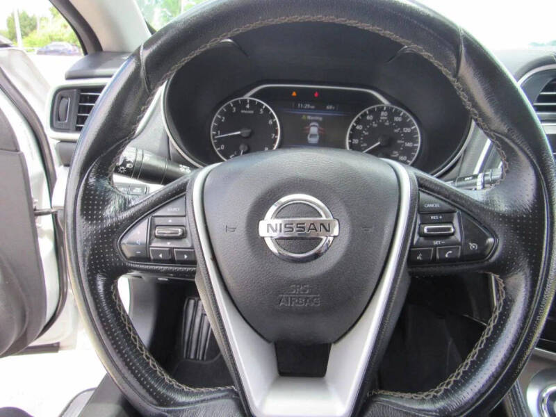 2017 Nissan Maxima