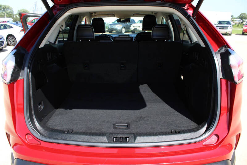 2023 Ford Edge Titanium