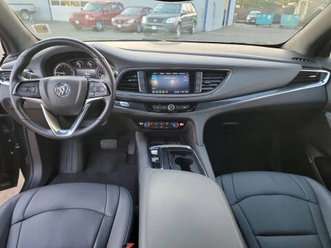 2023 Buick Enclave Essence