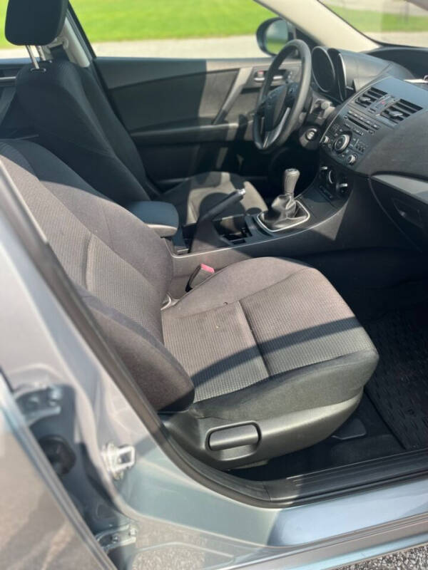 2012 Mazda MAZDA3 i Touring