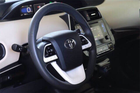 2017 Toyota Prius One