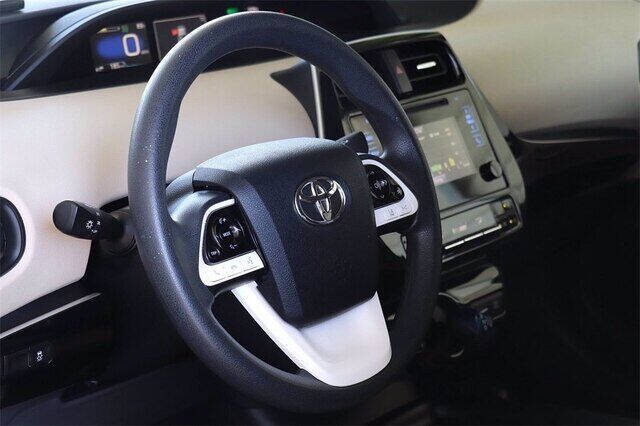 2017 Toyota Prius One