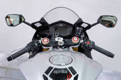 2017 Aprilia RSV4