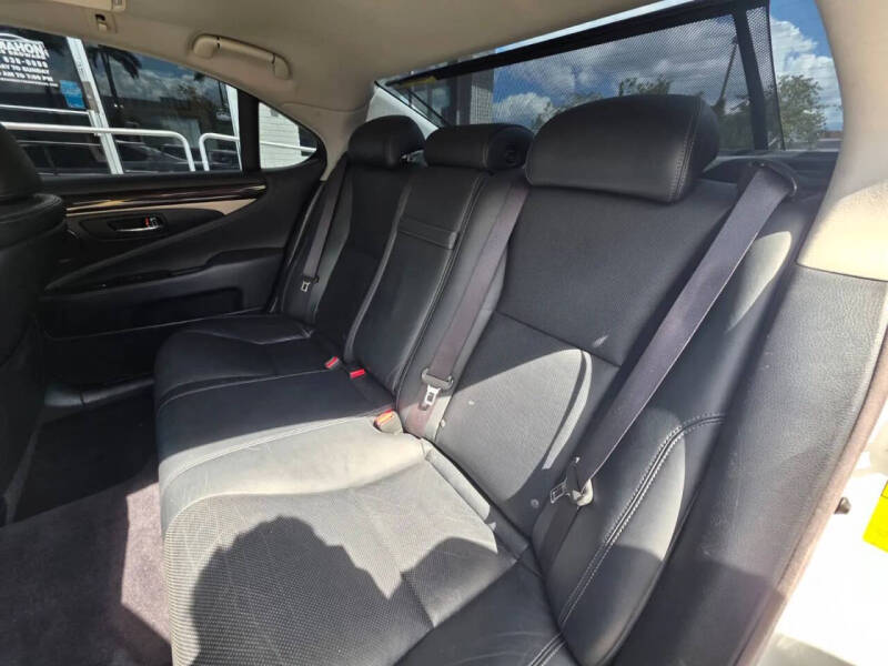 2014 Lexus LS 460