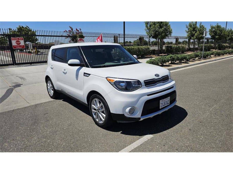 2017 Kia Soul +