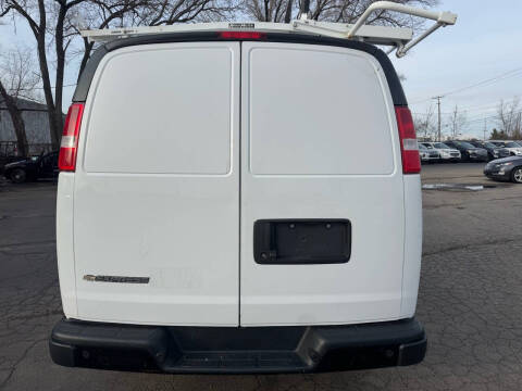 2020 Chevrolet Express 2500