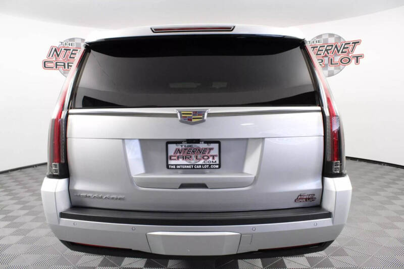 2020 Cadillac Escalade ESV Luxury