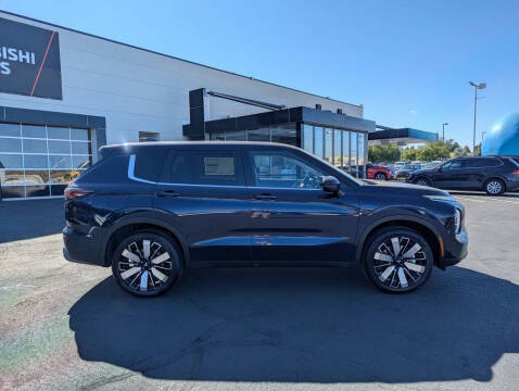 2025 Mitsubishi Outlander SE