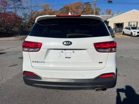 2018 Kia Sorento LX