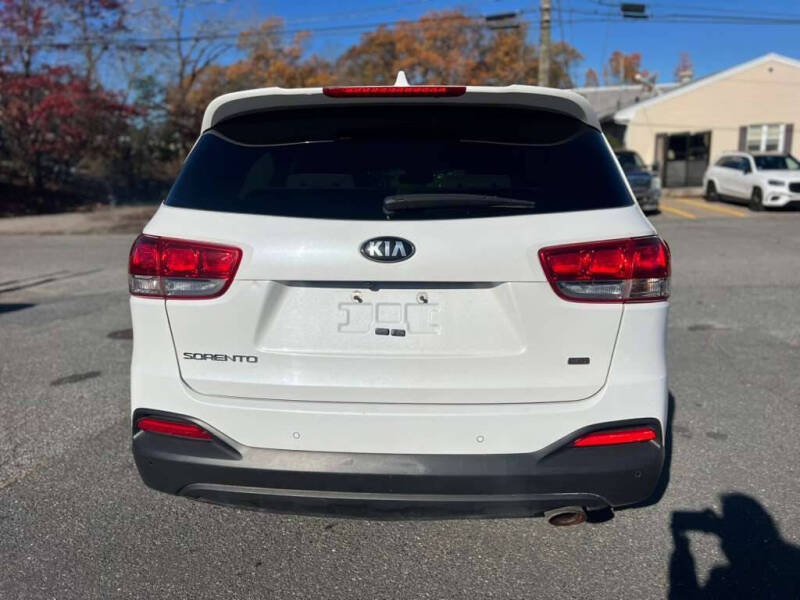 2018 Kia Sorento LX