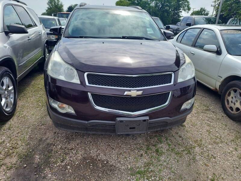 2009 Chevrolet Traverse for sale at Car Connection in Yorkville IL