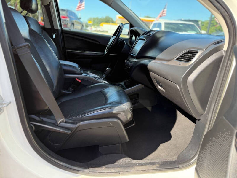 2018 Dodge Journey Crossroad